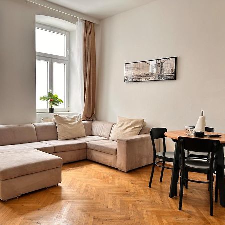 Spacious Central 4-Room Suite For 6 - Near Subway ウィーン エクステリア 写真