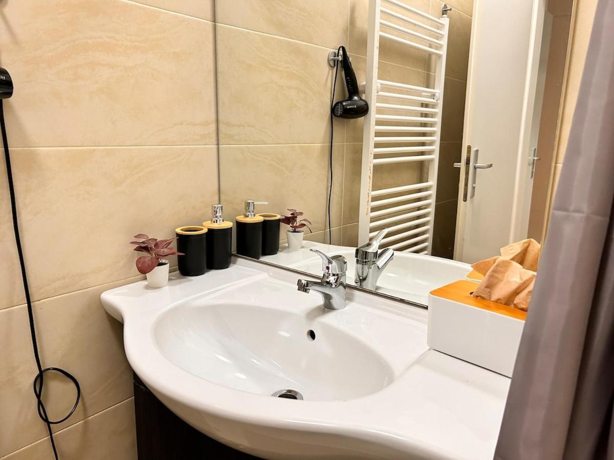 Spacious Central 4-Room Suite For 6 - Near Subway ウィーン エクステリア 写真