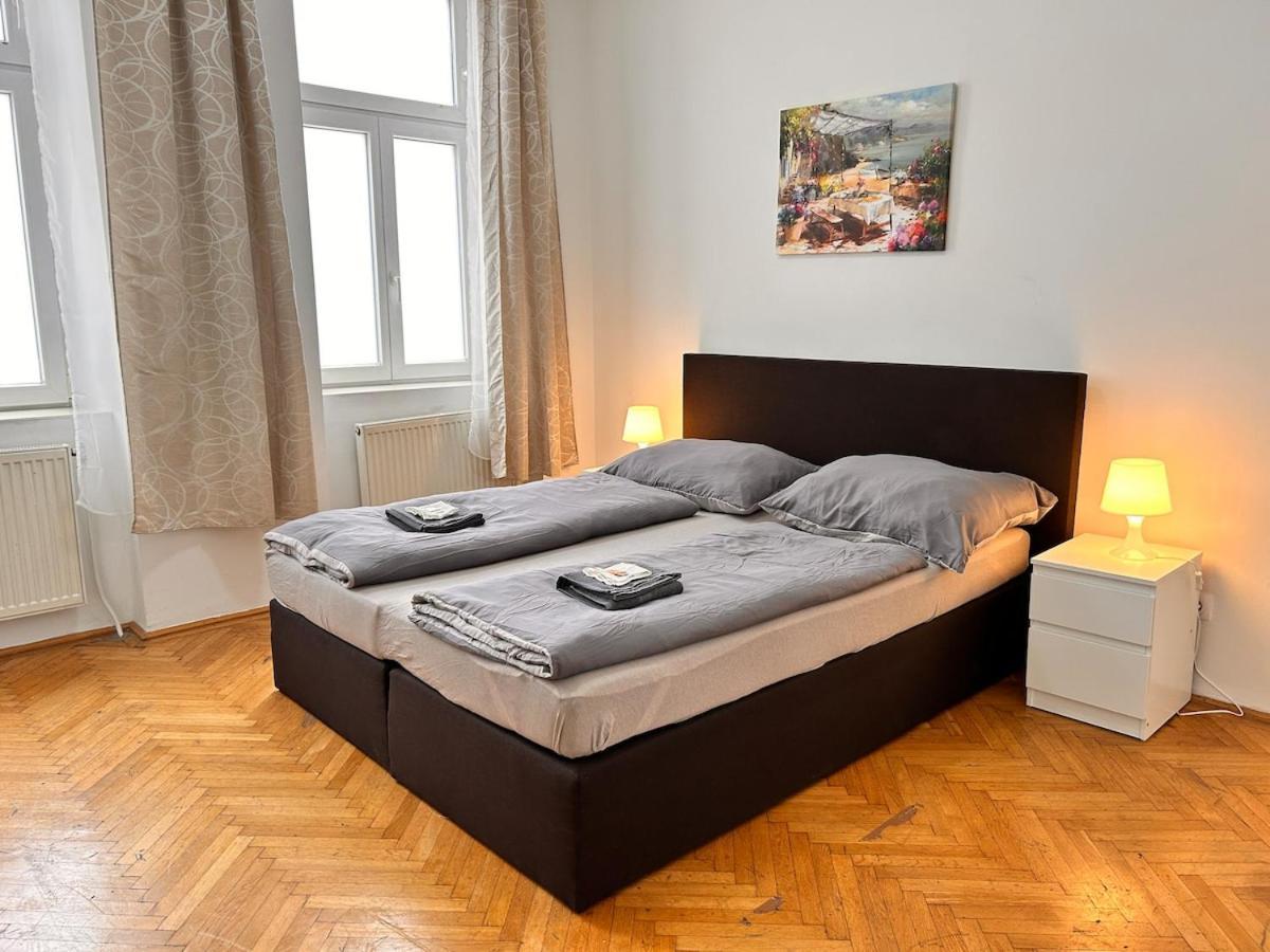 Spacious Central 4-Room Suite For 6 - Near Subway ウィーン エクステリア 写真
